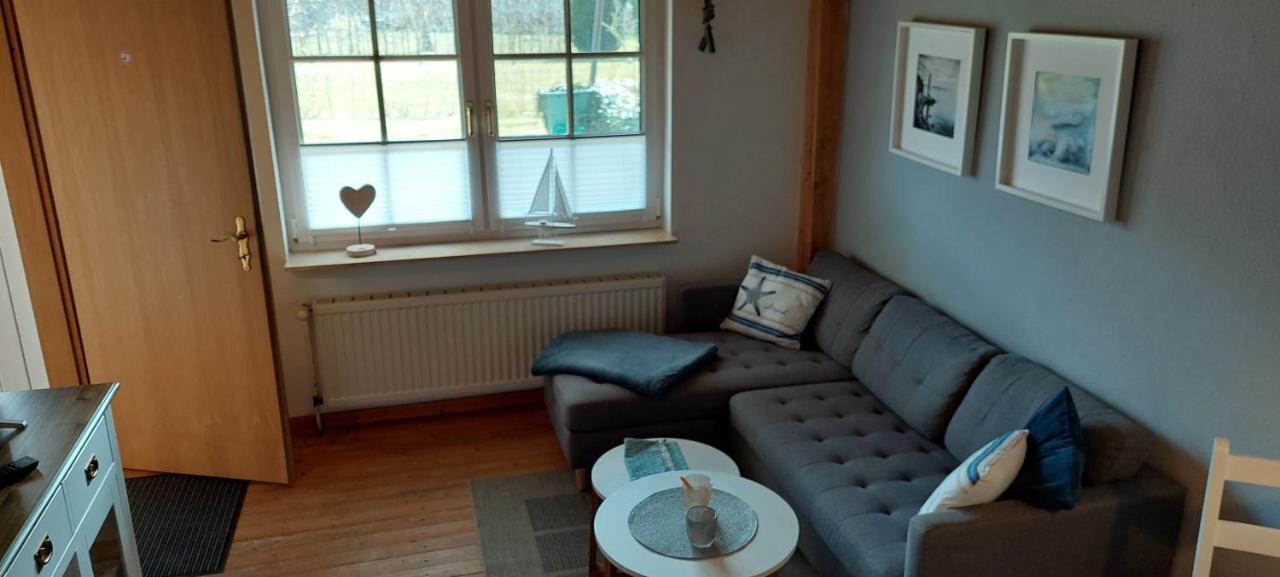 Boddenhus auf Rügen - Ferienwohnungen und Pension Rappin Exterior foto